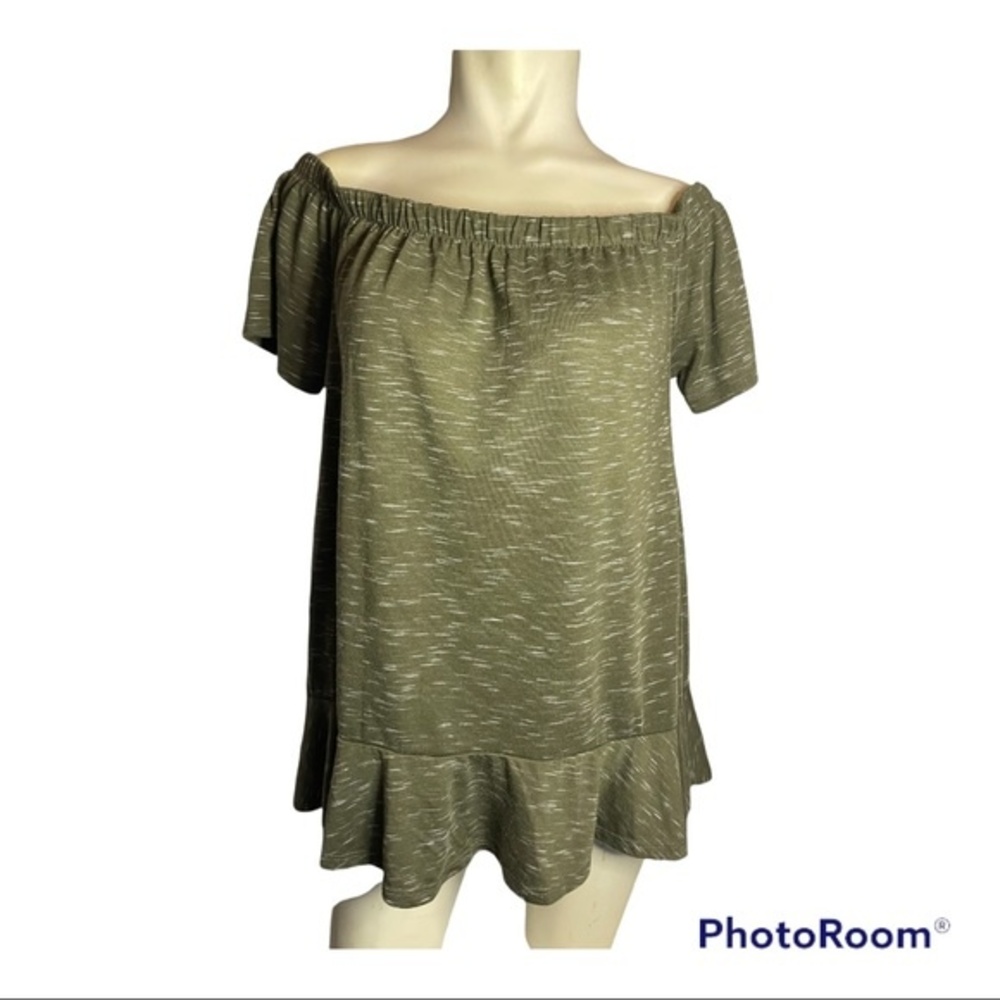 Women’s a.n.a. Off The Shoulder Top in Heathered Army Green Size Medium